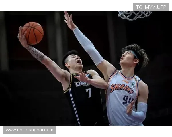 成都足球队在钻石联赛积分榜上以85分稳居第一名展现强劲实力